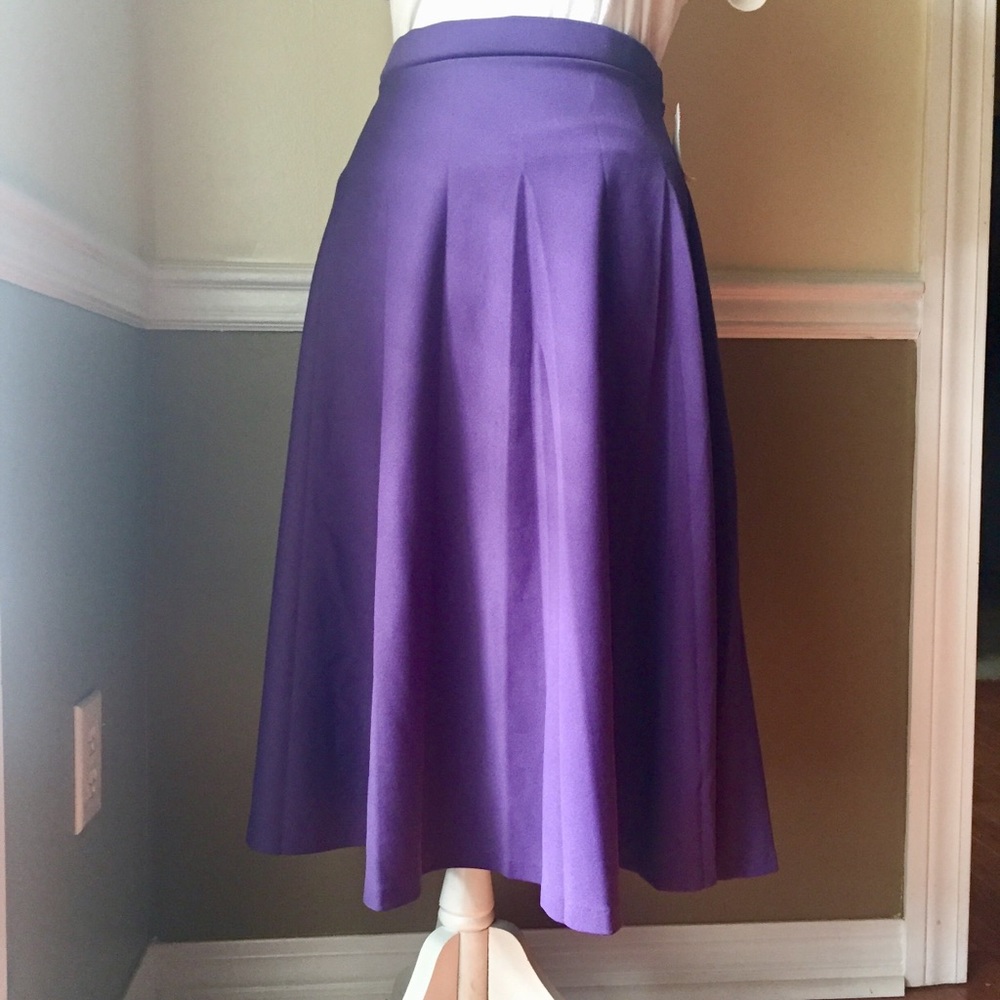 🍁Purple knee length circle skirt